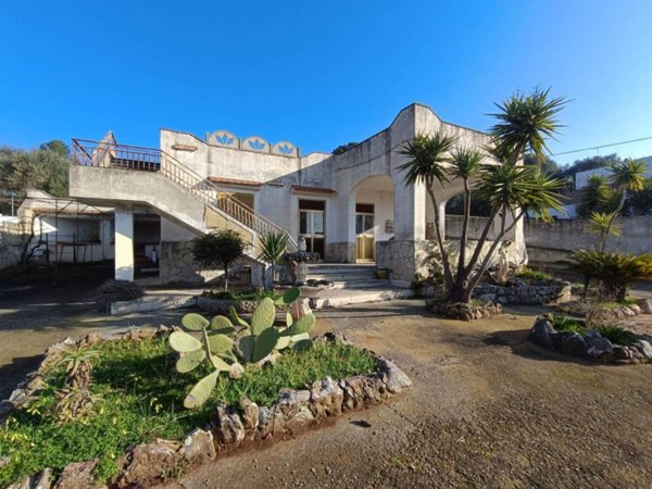 casa indipendente in vendita ad Ostuni