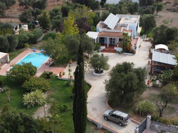 casa indipendente in vendita ad Ostuni