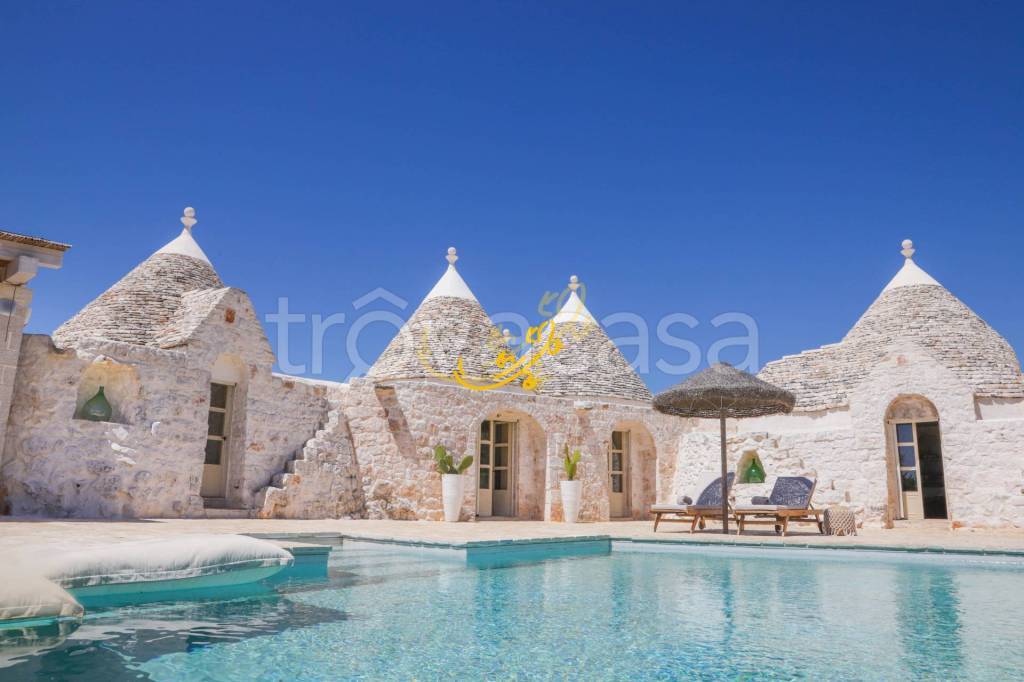 pentavano in vendita ad Ostuni