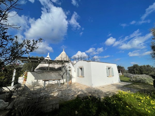 quadrivano in vendita ad Ostuni