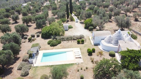 quadrivano in vendita ad Ostuni