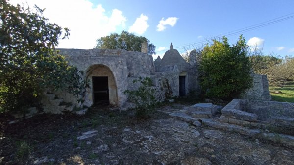 esavano in vendita ad Ostuni