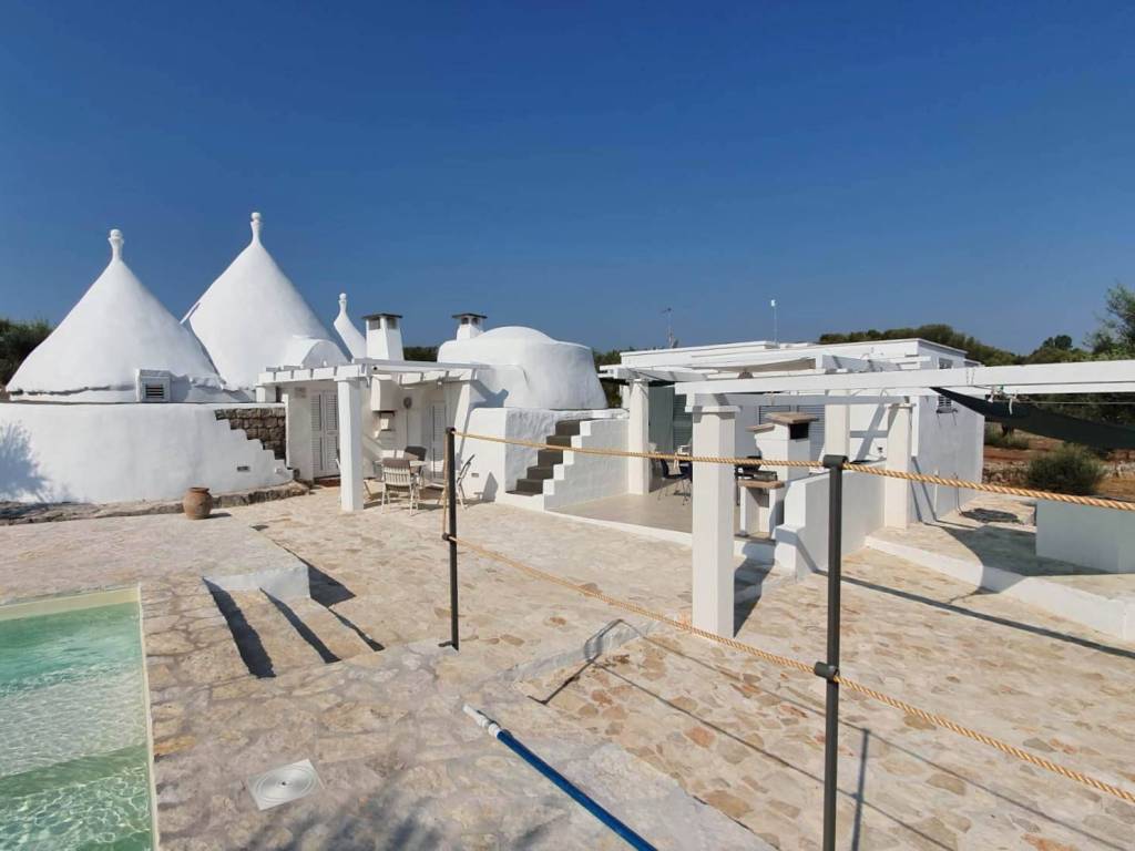 negozio in vendita ad Ostuni