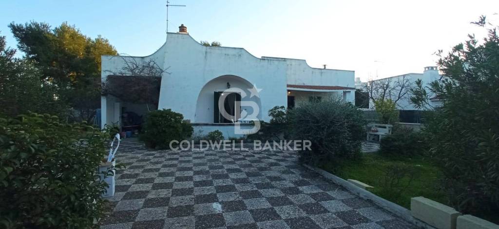 casa indipendente in vendita ad Ostuni in zona Pilone