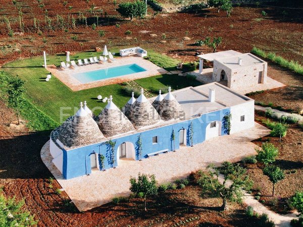 quadrivano in vendita ad Ostuni
