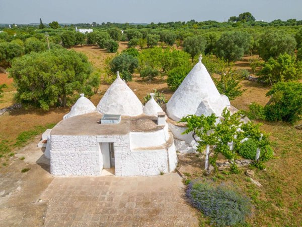 negozio in vendita ad Ostuni