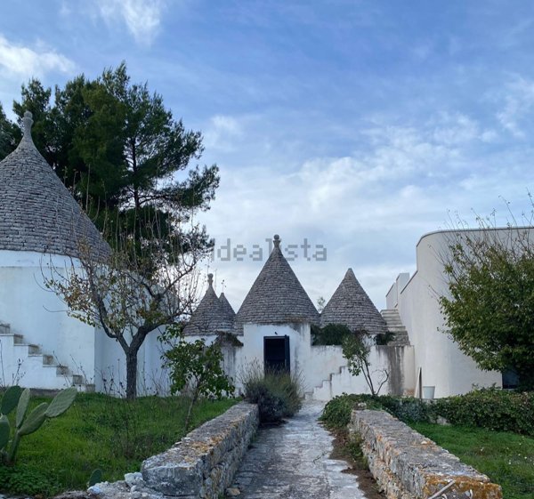 pentavano in vendita ad Ostuni