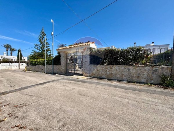 casa indipendente in vendita ad Ostuni