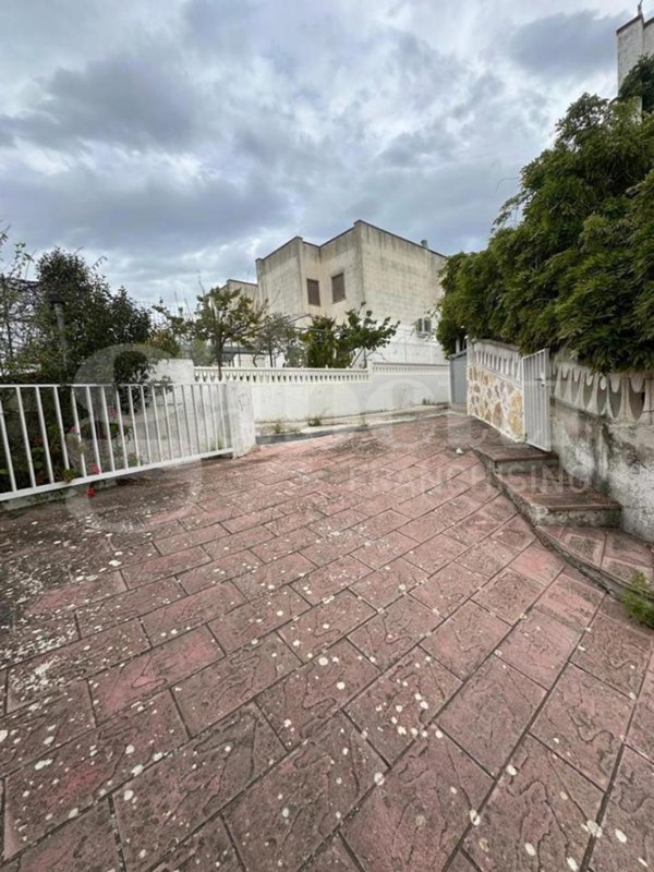 casa indipendente in vendita ad Ostuni in zona Pilone