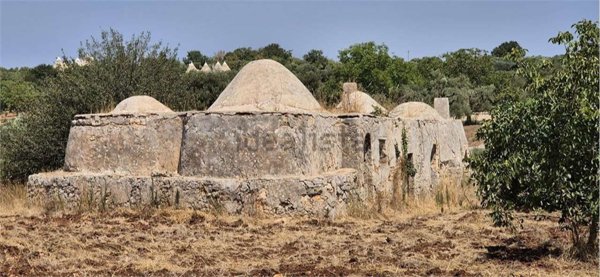 pentavano in vendita ad Ostuni