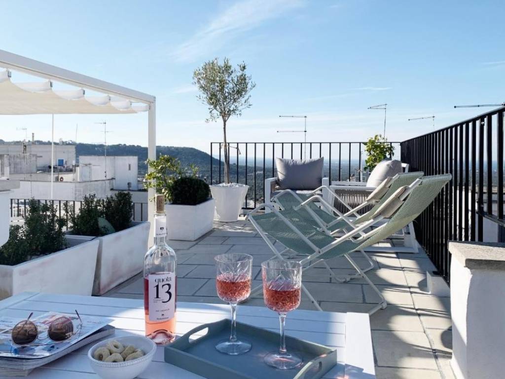 casa indipendente in vendita ad Ostuni in zona Rosa Marina