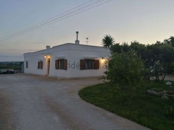 casa indipendente in vendita ad Ostuni
