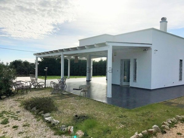 casa indipendente in vendita ad Ostuni