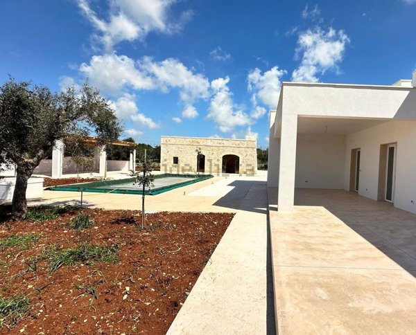 casa indipendente in vendita ad Ostuni