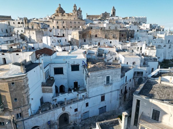 pentavano in vendita ad Ostuni