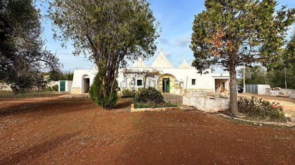 pentavano in vendita ad Ostuni