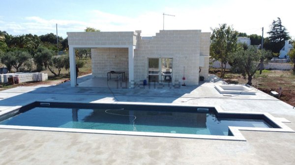 casa indipendente in vendita ad Ostuni