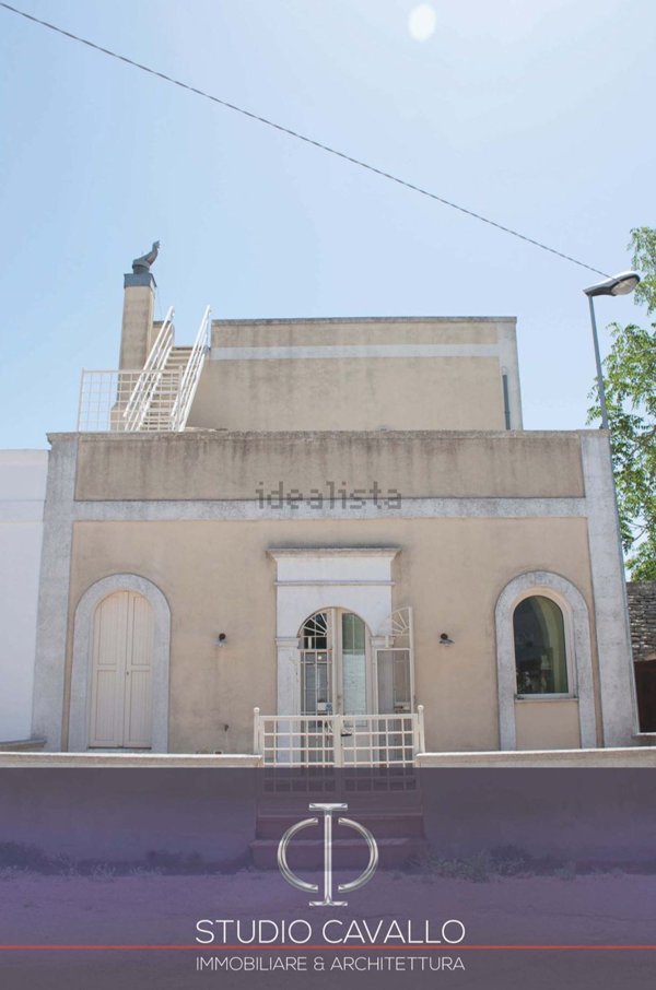 pentavano in vendita ad Ostuni