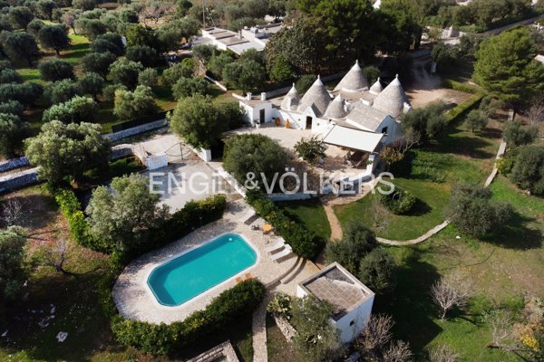 quadrivano in vendita ad Ostuni