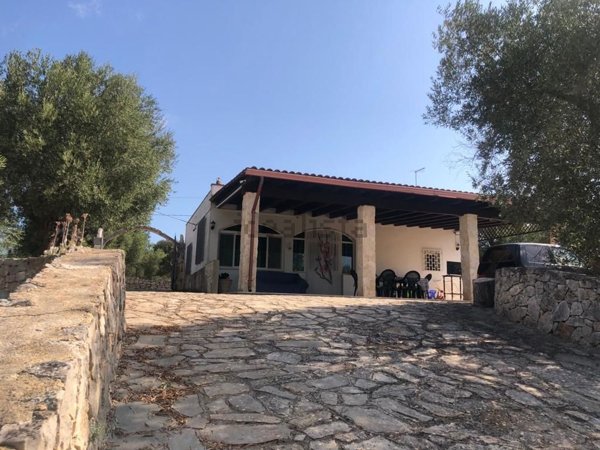 casa indipendente in vendita ad Ostuni