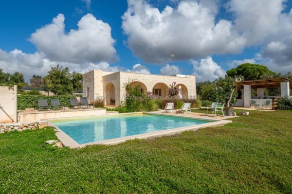 casa indipendente in vendita ad Ostuni