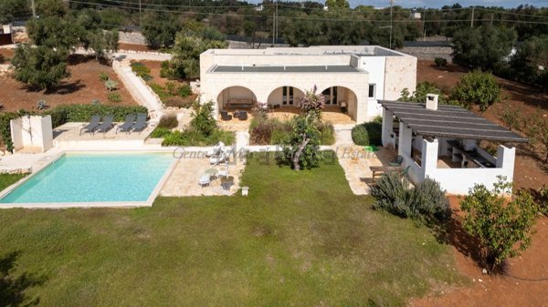 casa indipendente in vendita ad Ostuni