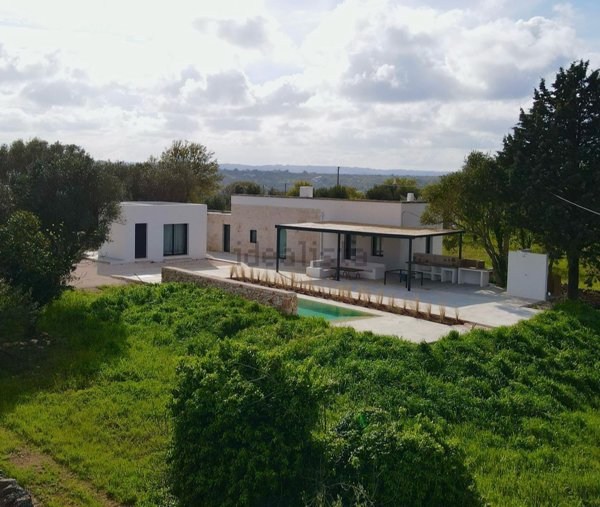 casa indipendente in vendita ad Ostuni