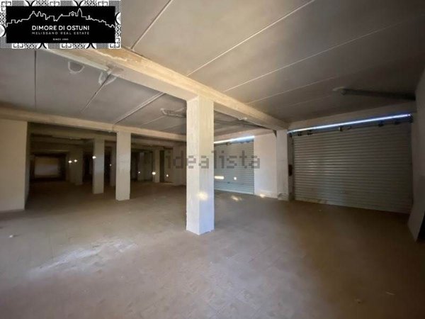 locale commerciale in vendita ad Ostuni