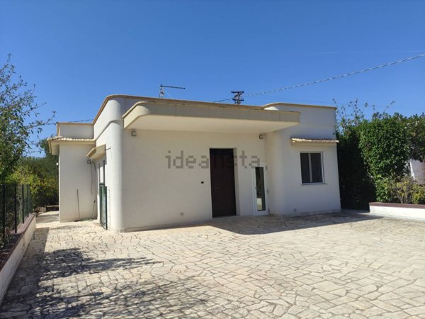 casa indipendente in vendita ad Ostuni
