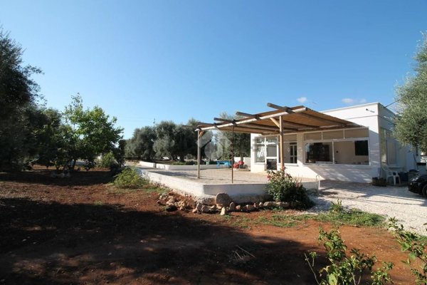 casa indipendente in vendita ad Ostuni