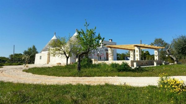 quadrivano in vendita ad Ostuni