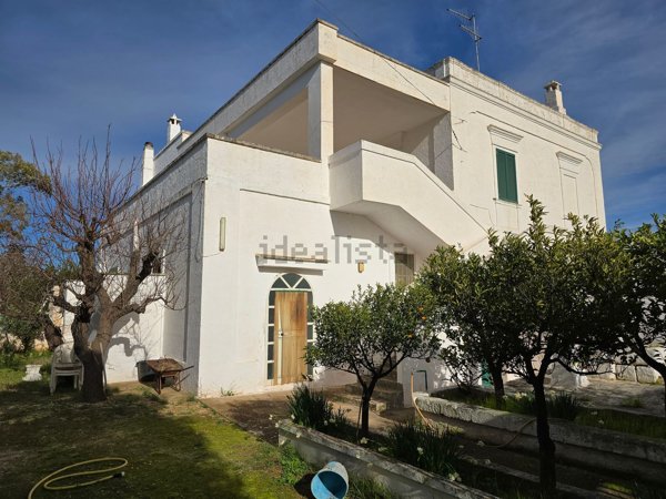 pentavano in vendita ad Ostuni