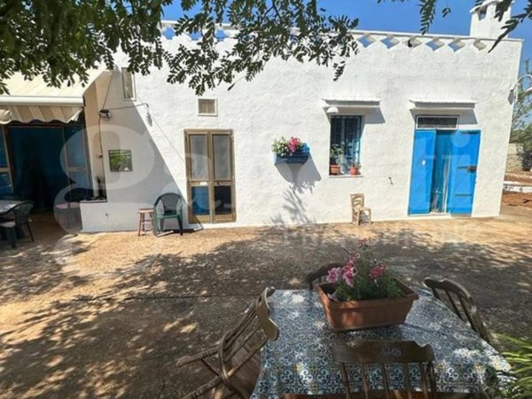 casa indipendente in vendita ad Ostuni