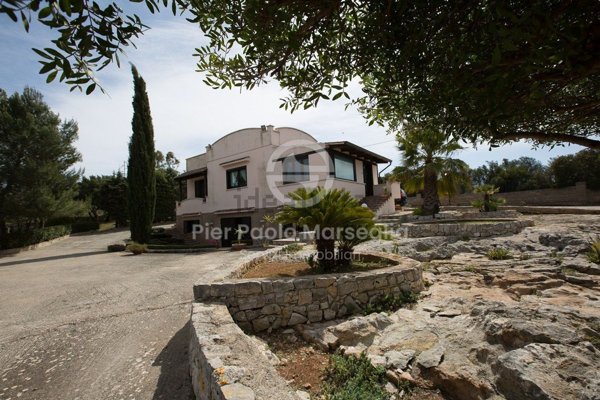 casa indipendente in vendita ad Ostuni