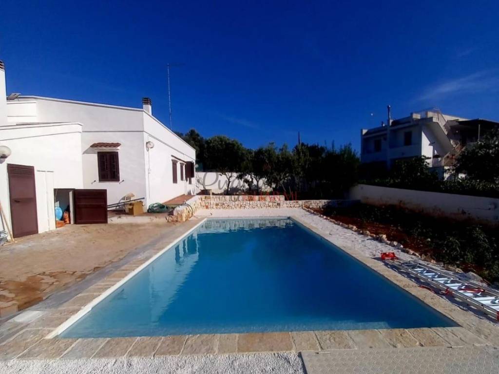 casa indipendente in vendita ad Ostuni