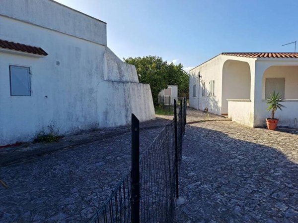 casa indipendente in vendita ad Ostuni