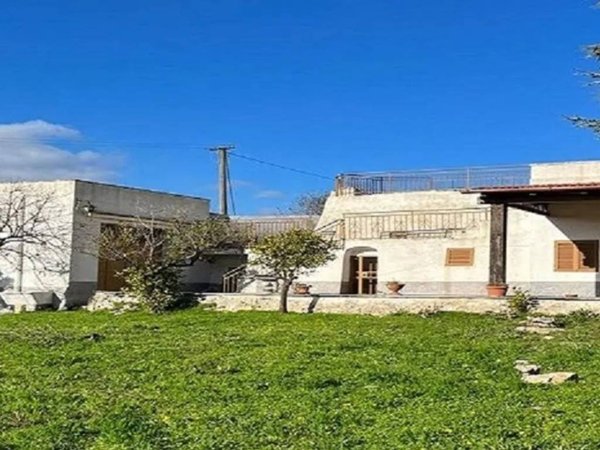 casa indipendente in vendita ad Ostuni