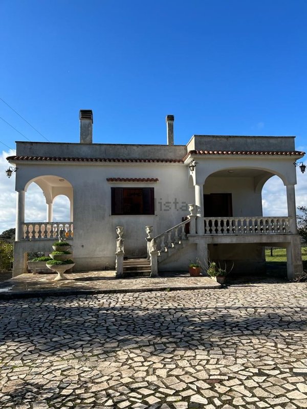 casa indipendente in vendita ad Ostuni in zona Ramunno Secondo