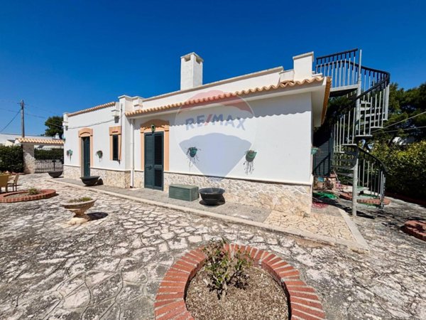casa indipendente in vendita ad Ostuni