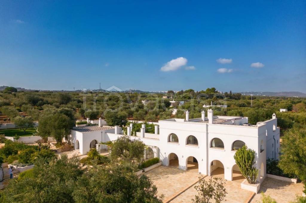 negozio in vendita ad Ostuni