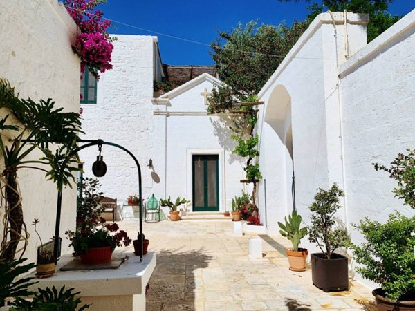 intera palazzina in vendita ad Ostuni