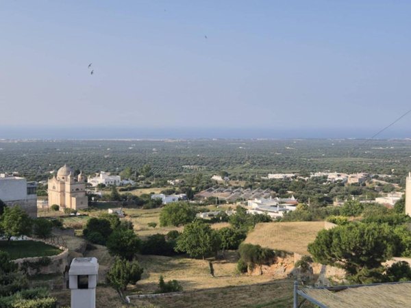 pentavano in vendita ad Ostuni