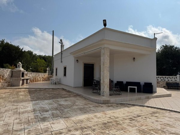 casa indipendente in vendita ad Ostuni