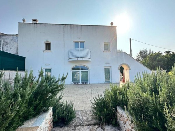 casa indipendente in vendita ad Ostuni