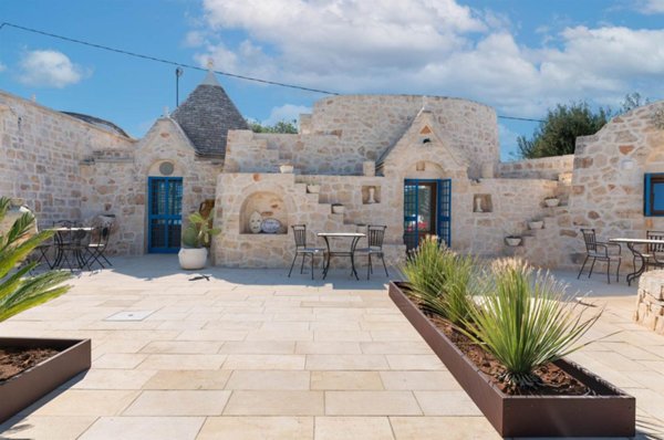 negozio in vendita ad Ostuni
