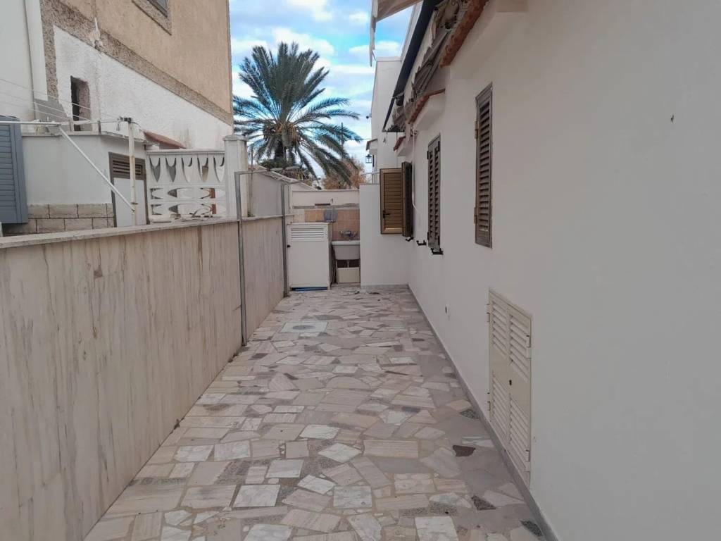 casa indipendente in vendita ad Ostuni