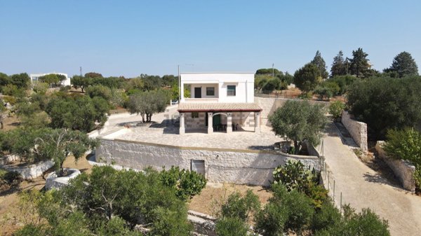 pentavano in vendita ad Ostuni