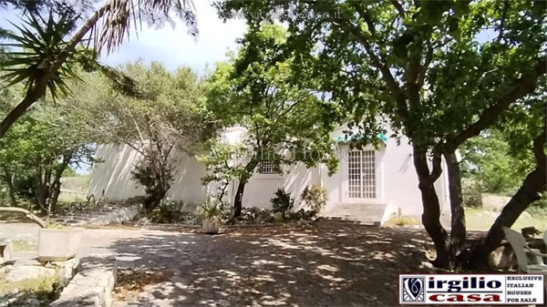 casa indipendente in vendita ad Ostuni