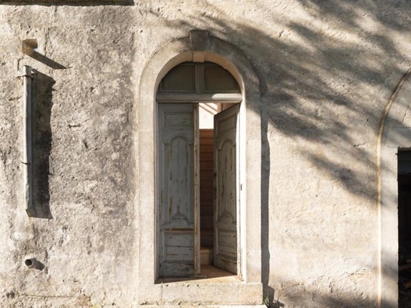 esavano in vendita ad Ostuni