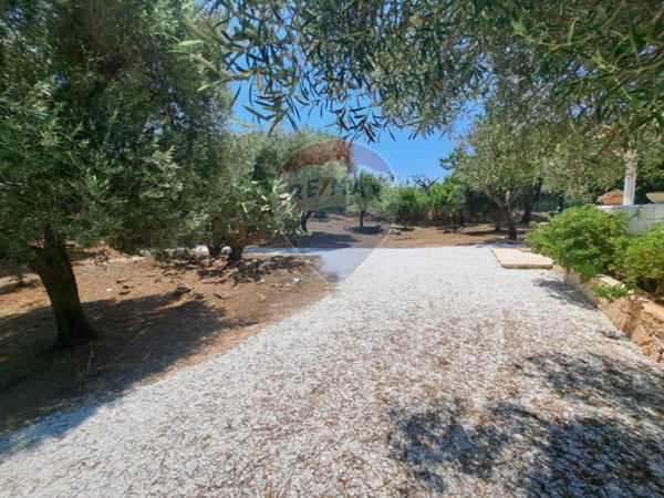 casa indipendente in vendita ad Ostuni
